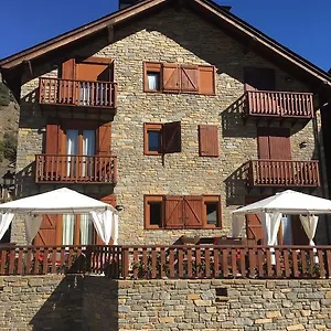 apartaments-alt-aneu-baqueira-resorts.catalonia-hotels.com/